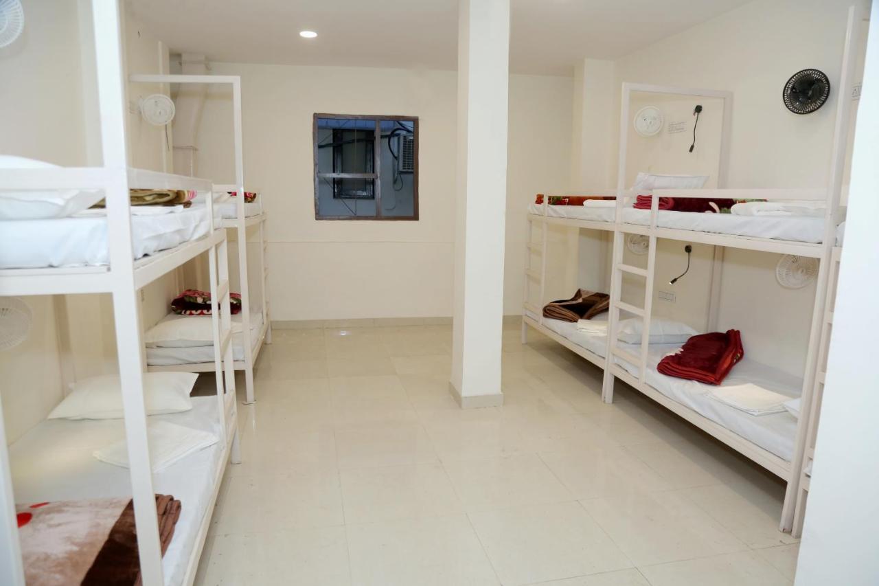 The Charlie'S Hostel New Delhi Luaran gambar