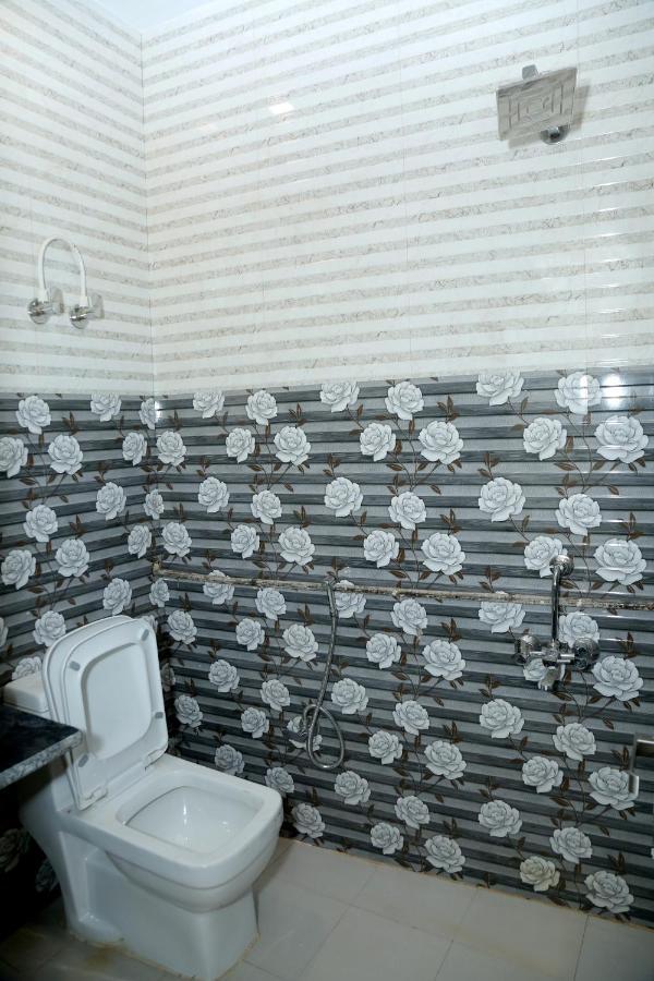 The Charlie'S Hostel New Delhi Luaran gambar